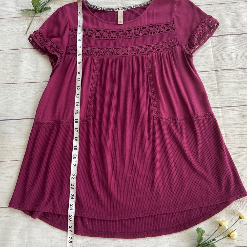 Knit Ribbed Short Sleeve Top - Picture 10 of 11